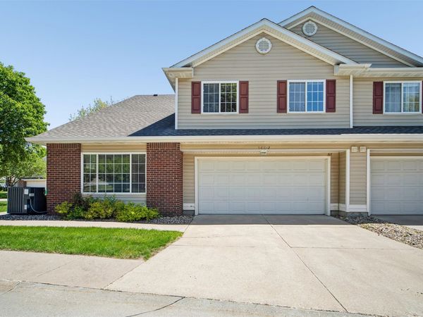 5418 Longview Court, Unit 2, Johnston, IA 50131