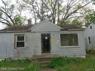 15772 Chatham Street, Detroit, MI 48223