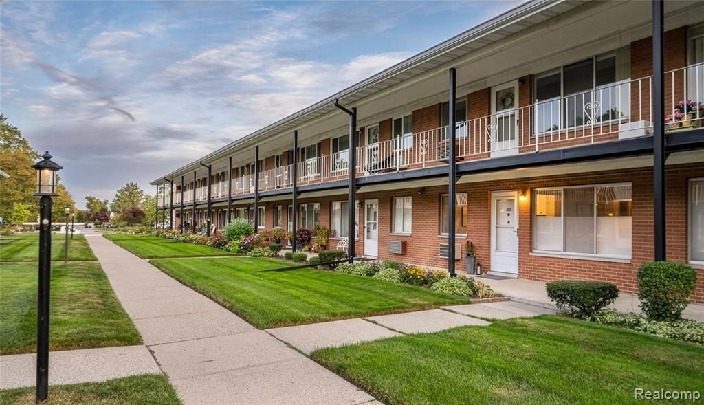 2125 Clawson Avenue, Royal Oak, MI 48073 Main Photo