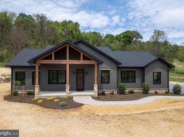 122 BROOMSEDGE, WINCHESTER, VA 22602