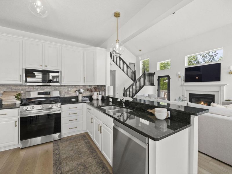 3672 Grimes Drive, Columbus, OH 43204 Photo 8