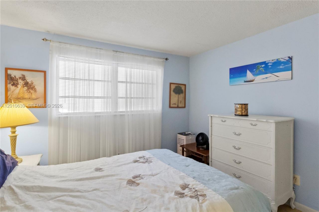 2600 Diana Dr, Unit 119, Hallandale Beach, FL 33009 Photo