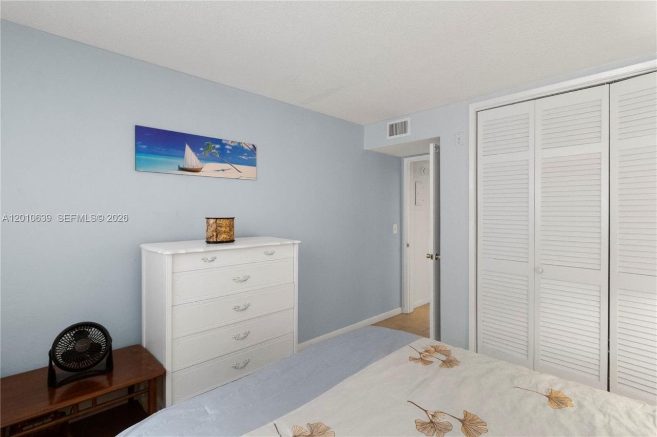 2600 Diana Dr, Unit 119, Hallandale Beach, FL 33009 Photo