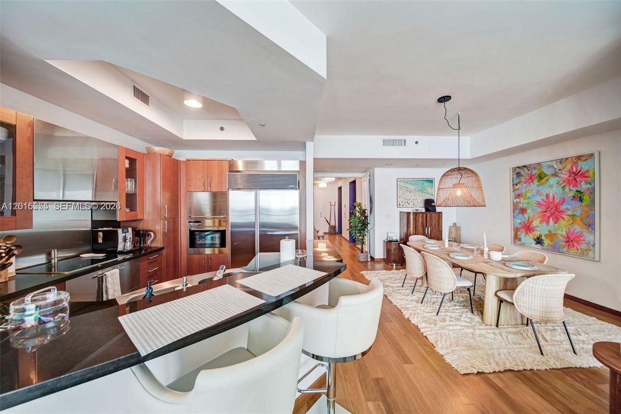 100 S Pointe Dr , Unit 1608, Miami Beach, FL 33139 Photo
