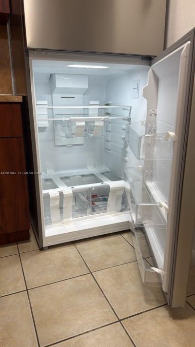 7235 NW 179th St, Unit 101, Hialeah, FL 33015 Photo
