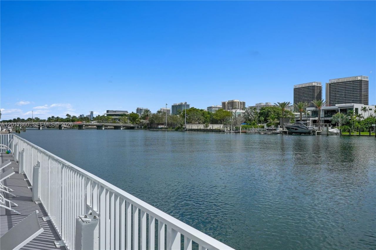 9381 E Bay Harbor Dr , Unit 301N, Bay Harbor Islands, FL 33154 Photo