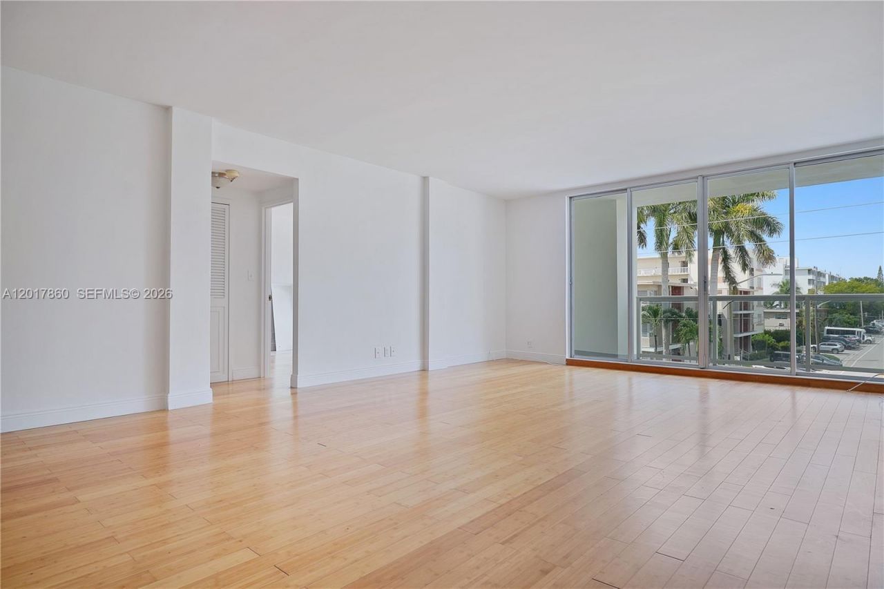 9381 E Bay Harbor Dr , Unit 301N, Bay Harbor Islands, FL 33154 Photo