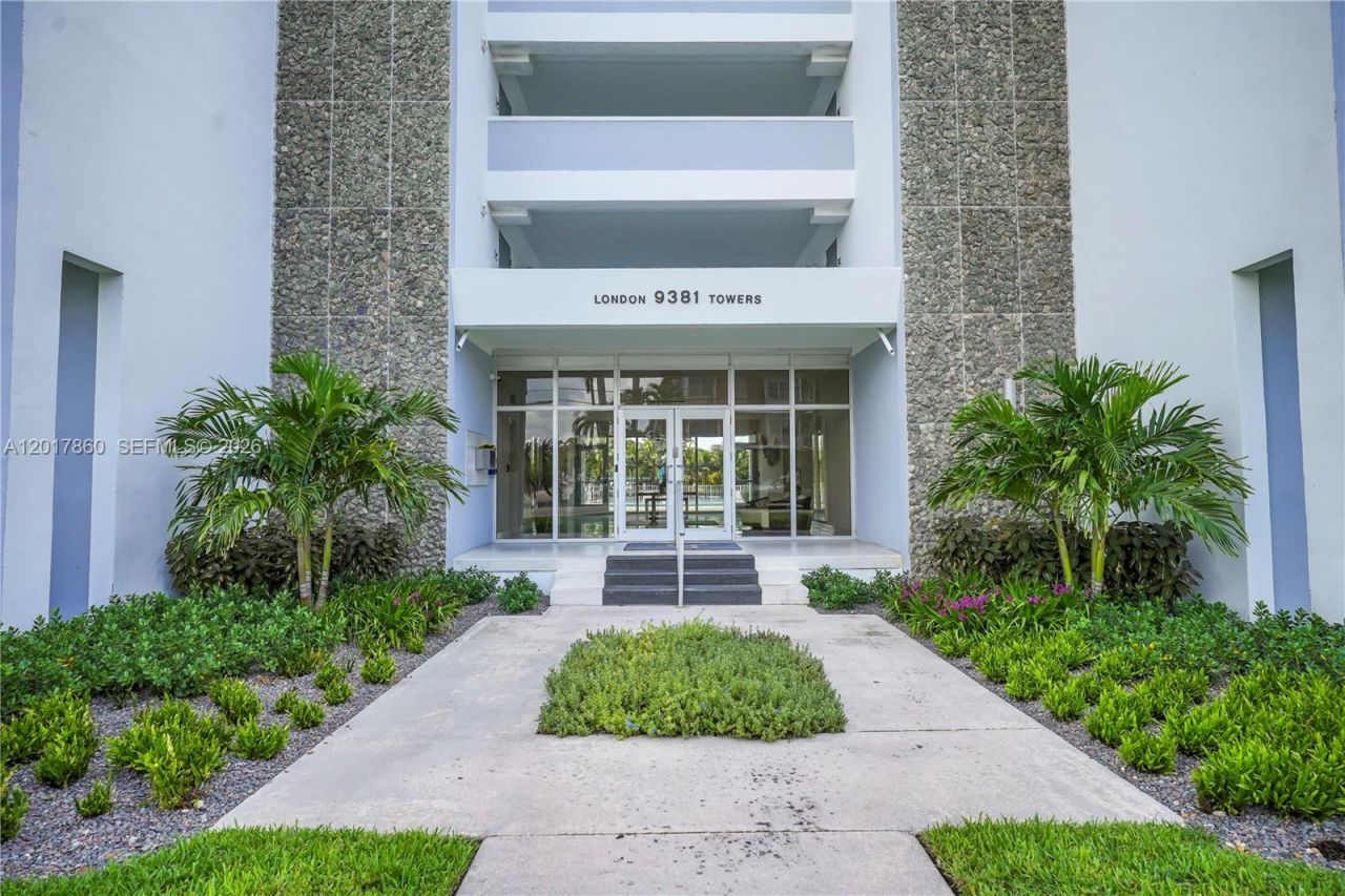 9381 E Bay Harbor Dr , Unit 301N, Bay Harbor Islands, FL 33154 Photo