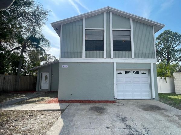 5112 BONNEDALE COURT , TAMPA, FL 33624