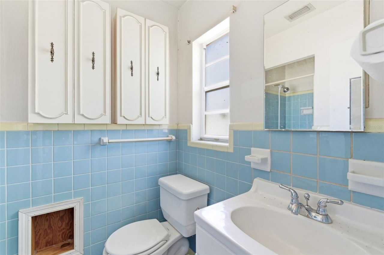 1712 W Ferris Avenue, Tampa, FL 33603 Photo