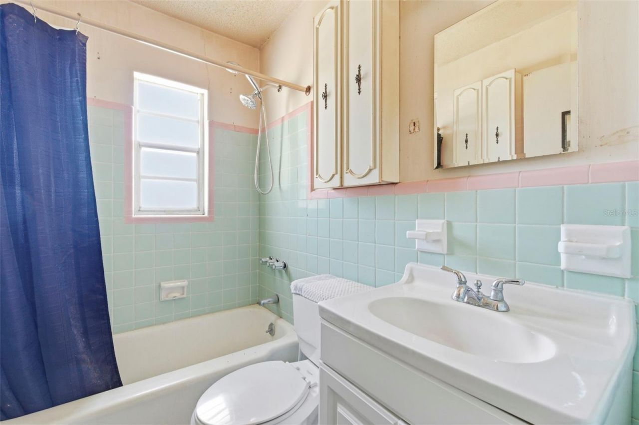 1712 W Ferris Avenue, Tampa, FL 33603 Photo