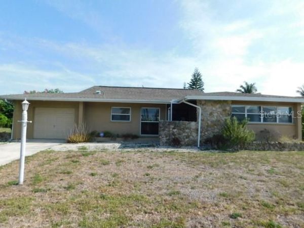 1313 SE 40TH STREET , CAPE CORAL, FL 33904
