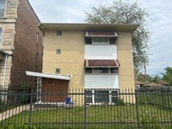 1210 E 72nd Street , Chicago, IL 60619