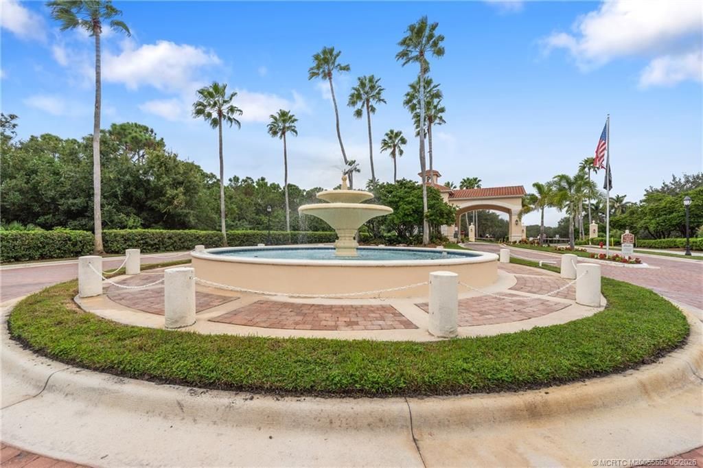 394 NW Springview Loop, Port Saint Lucie, FL 34986 Photo