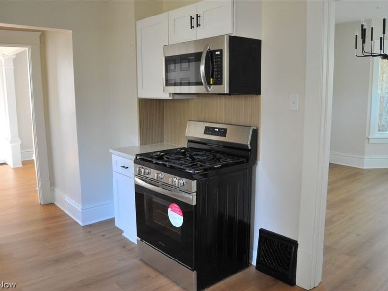 456 W Broadway Street, Alliance, OH 44601 Photo 9