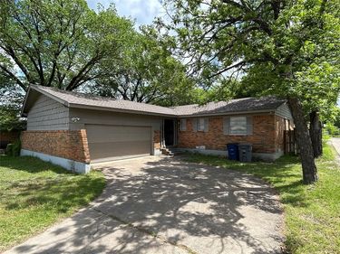 4712 Mark Trail Way, Dallas, TX 75232