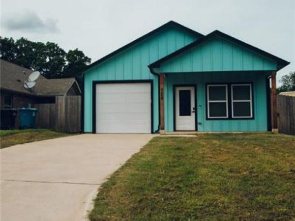 729 E Sears Street, Denison, TX 75021