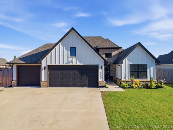 6044 E 127th Street S, Bixby, OK 74008