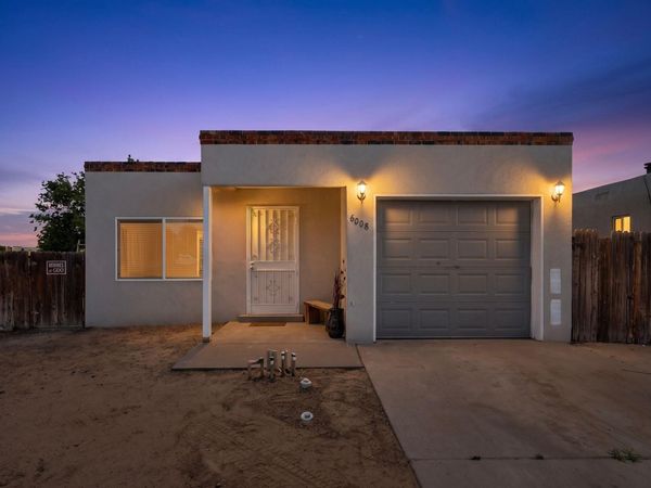 6008 Kilmer Avenue NW, Albuquerque, NM 87120