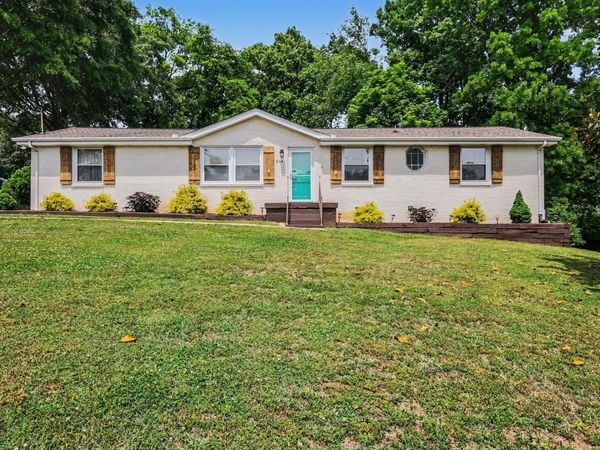 604 Dorothy Dr, Goodlettsville, TN 37072