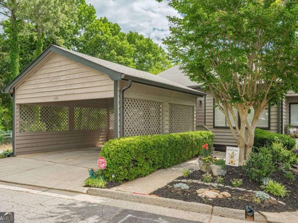 526 Gardenia Lane, Marietta, GA 30068