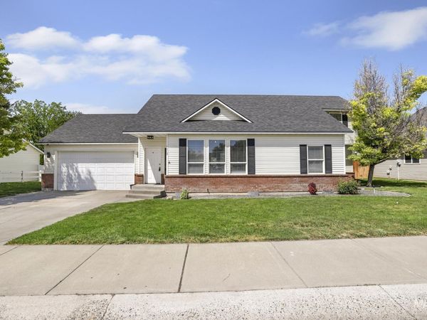 1963 Julie Lane, Twin Falls, ID 83301