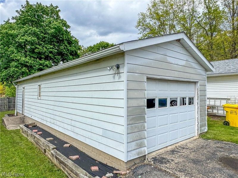 552 E 8th Street, Salem, OH 44460 Photo 38