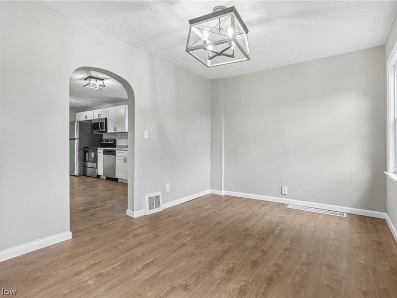 3535 Erin Avenue, Cleveland, OH 44113 Photo 17
