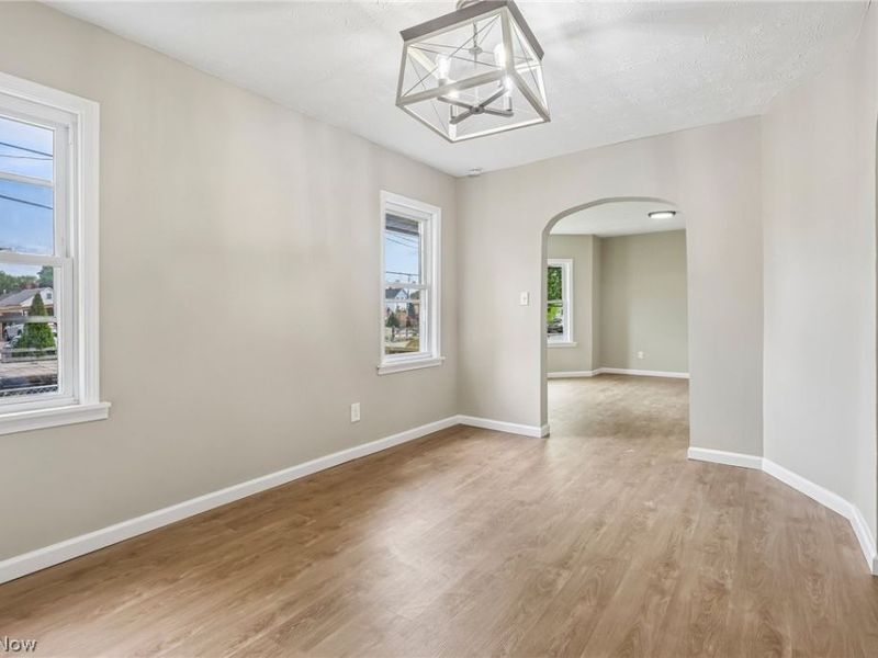 3535 Erin Avenue, Cleveland, OH 44113 Photo 18