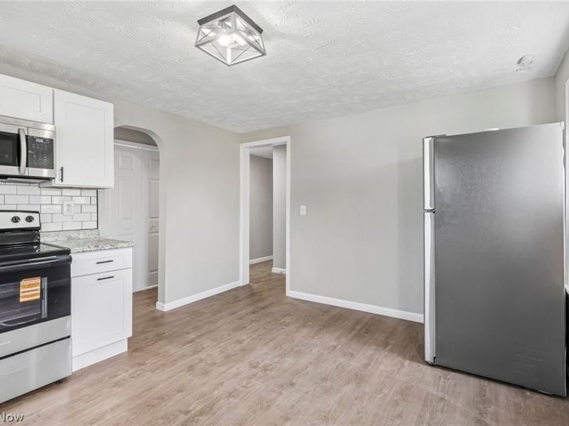 3535 Erin Avenue, Cleveland, OH 44113 Photo 23