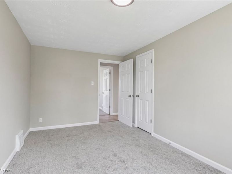 3535 Erin Avenue, Cleveland, OH 44113 Photo 35