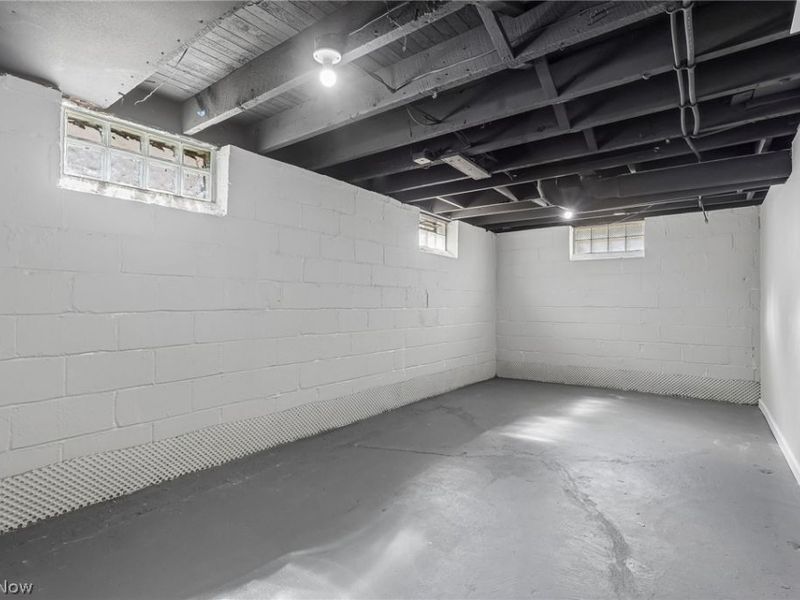 3535 Erin Avenue, Cleveland, OH 44113 Photo 42