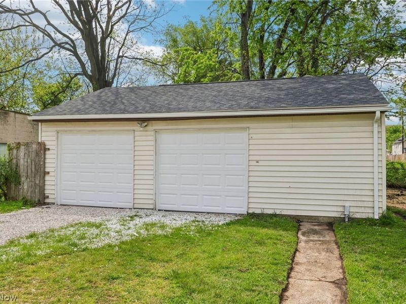 3535 Erin Avenue, Cleveland, OH 44113 Photo 46