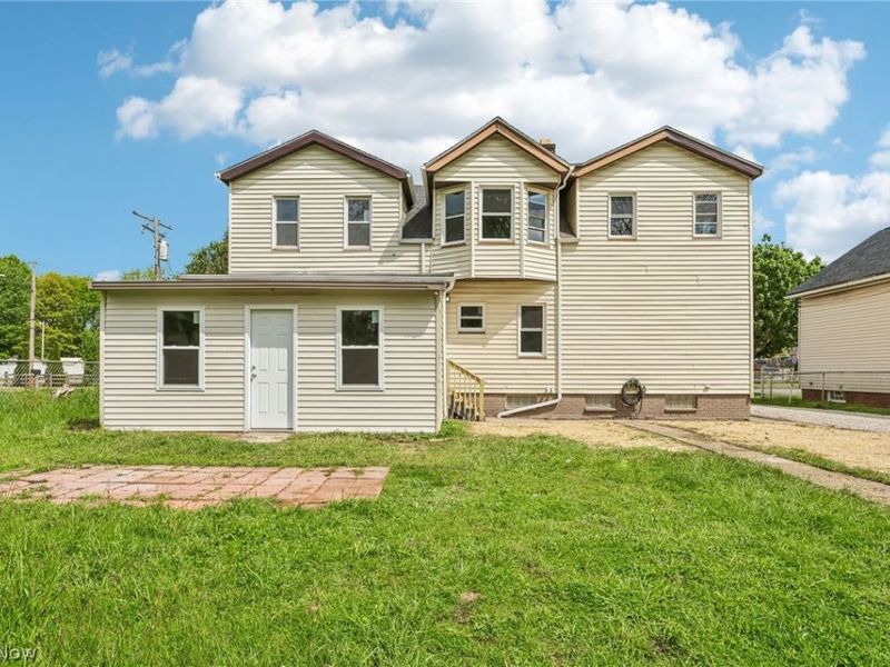 3535 Erin Avenue, Cleveland, OH 44113 Photo 48