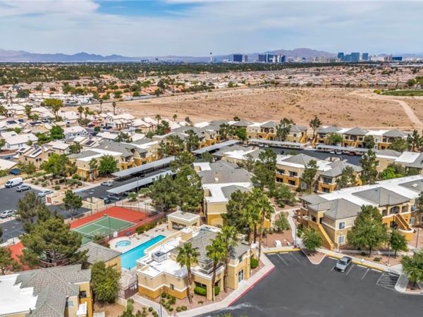 8070 W Russell Road , Unit 2060, Las Vegas, NV 89113