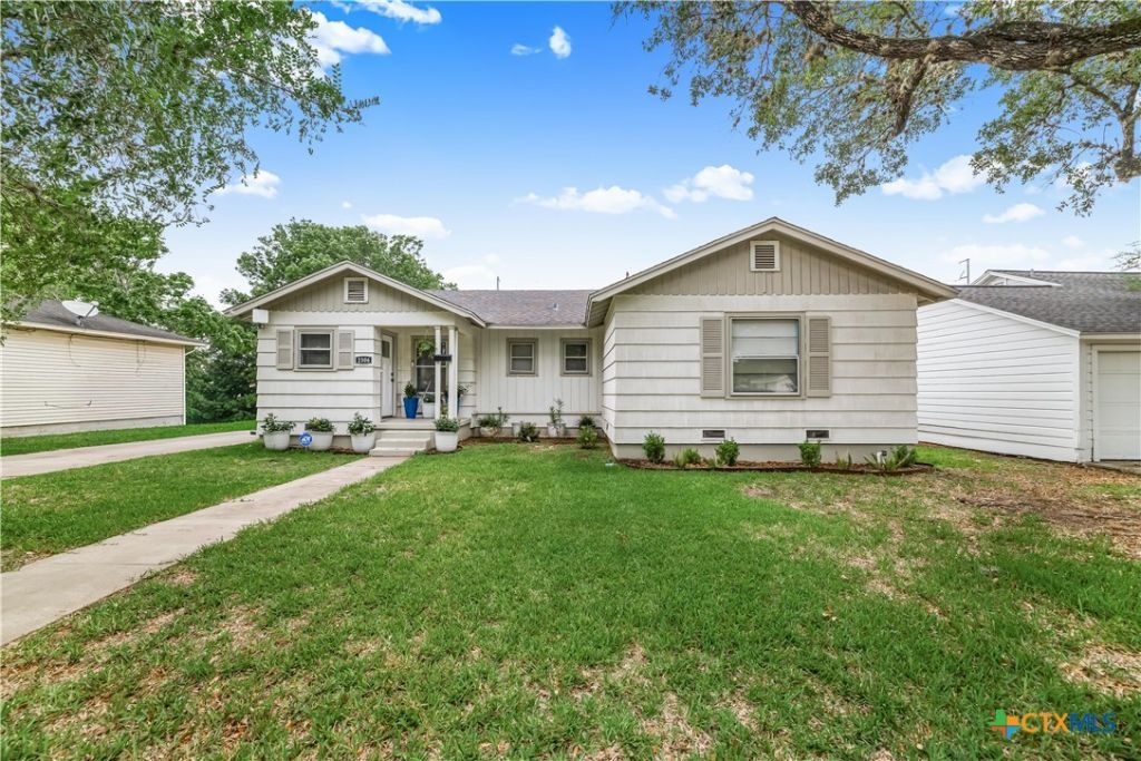 2306 Macarthur Street, Victoria, TX 77901 Main Photo