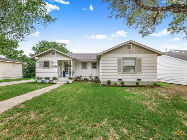 2306 Macarthur Street, Victoria, TX 77901