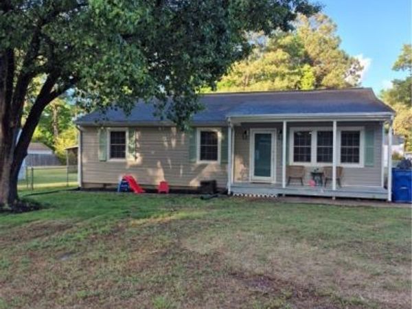 14217 Central Avenue , Chester, VA 23836