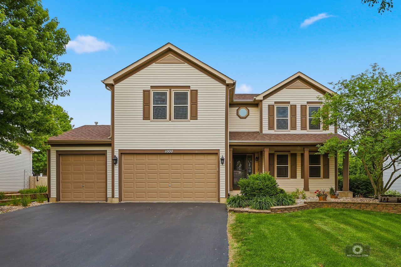 1000 Butterfield Circle E, Shorewood, IL 60404 Main Photo