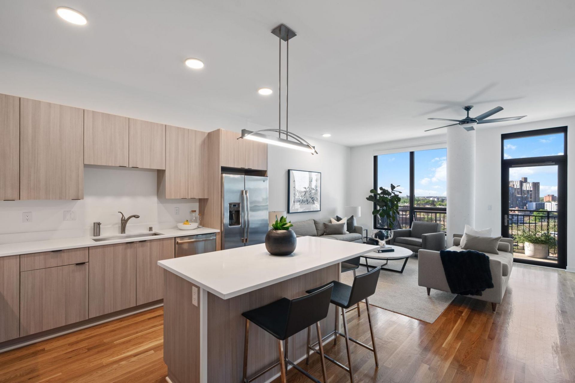 1240 S 2nd Street, Unit 1025, Minneapolis, MN 55415 Main Photo