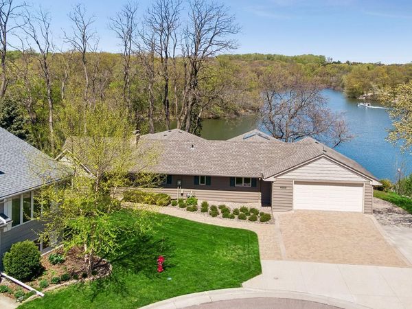 4033 Silver Lake Terrace NE, Saint Anthony, MN 55421