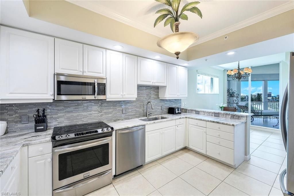 300 Dunes Blvd , Unit 602, Naples, FL 34110 Photo