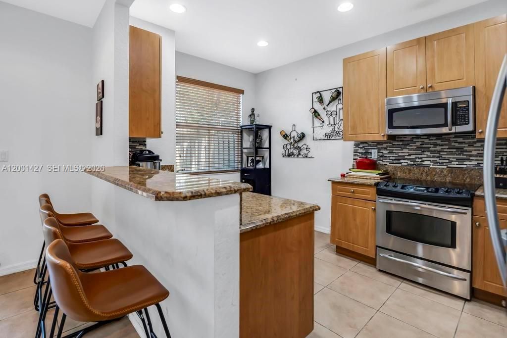2851 W Prospect Rd , Unit 505, Tamarac, FL 33309 Photo