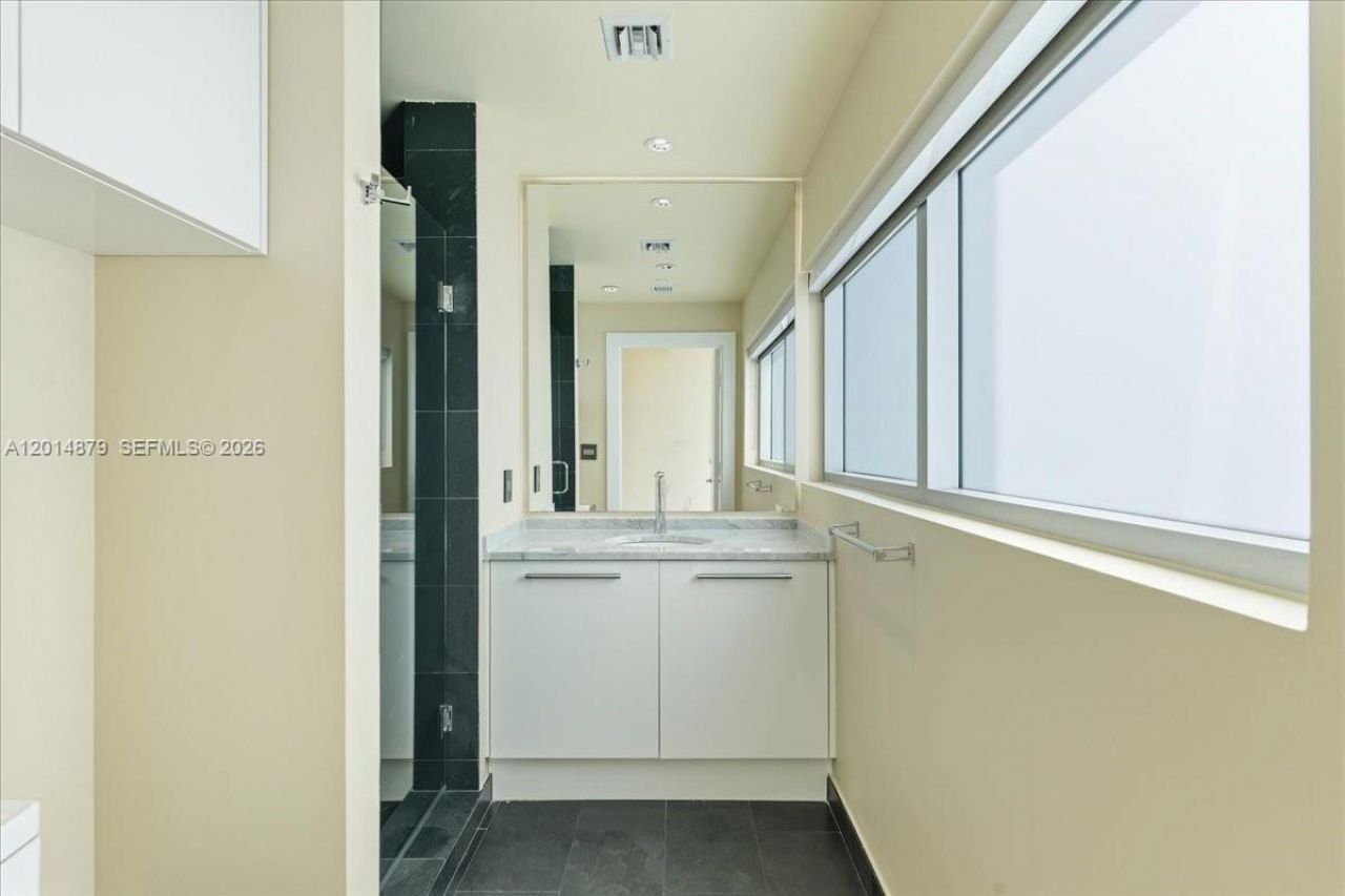 900 Biscayne Blvd, Unit 3709, Miami, FL 33132 Photo