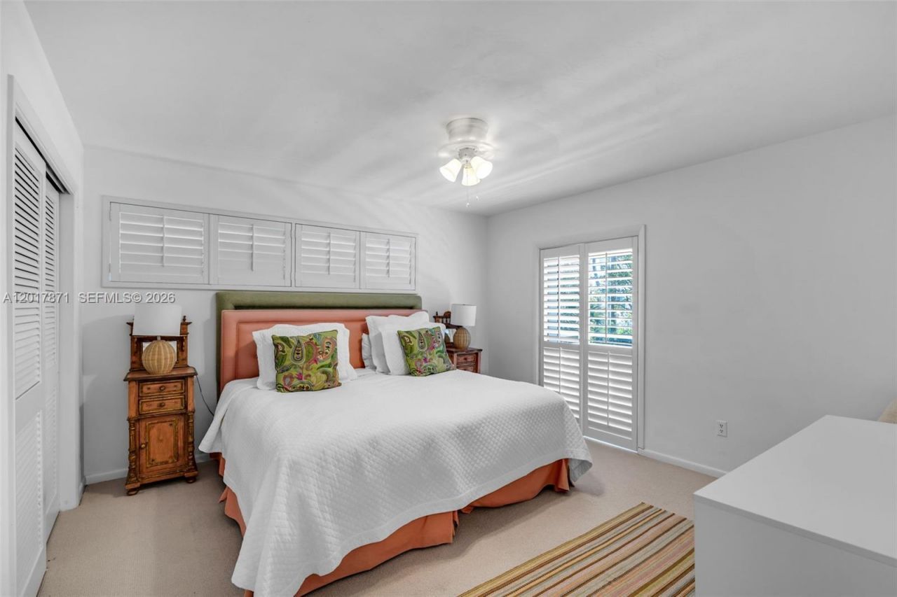 255 Sunrise Dr , Unit 207, Key Biscayne, FL 33149 Photo