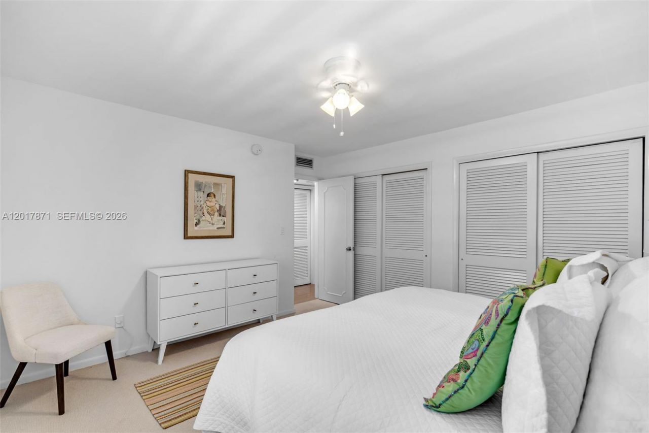 255 Sunrise Dr , Unit 207, Key Biscayne, FL 33149 Photo