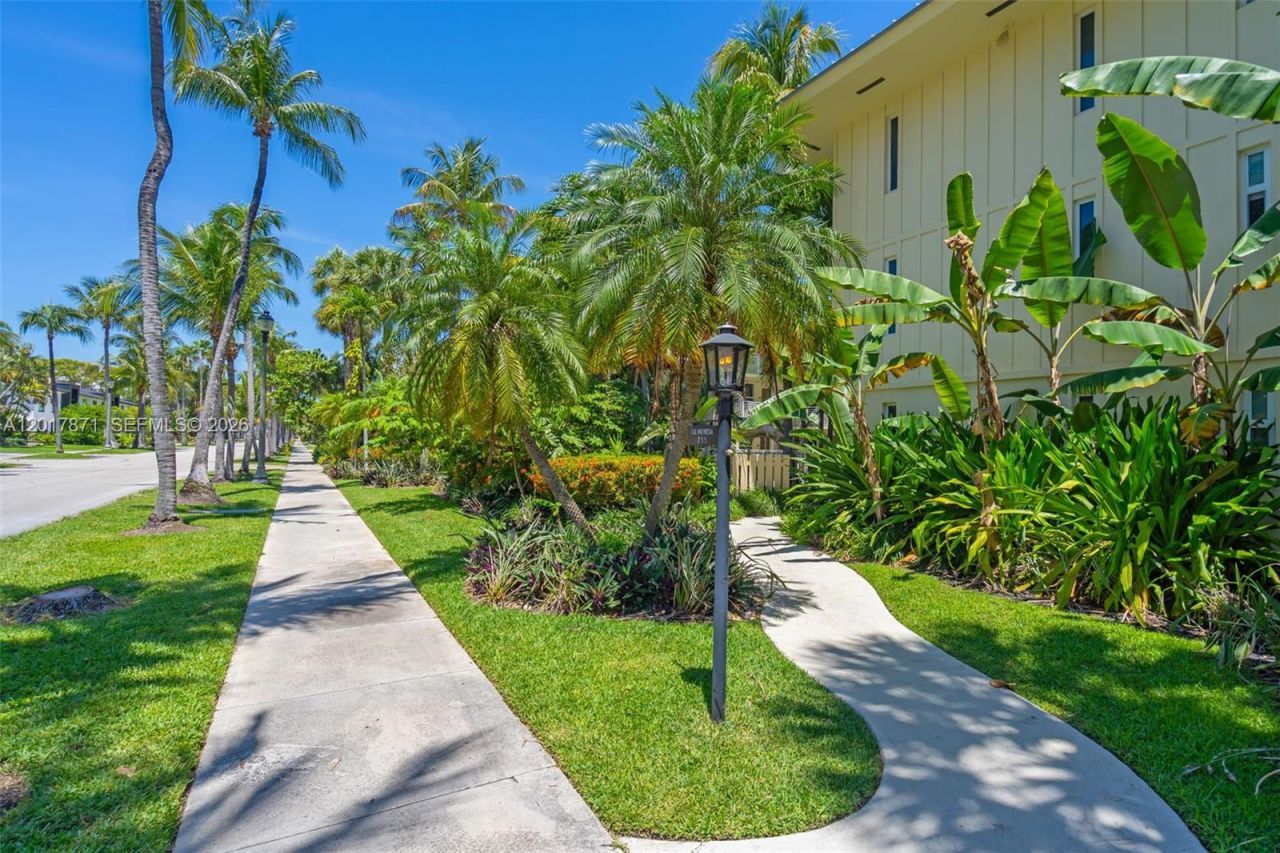 255 Sunrise Dr , Unit 207, Key Biscayne, FL 33149 Photo