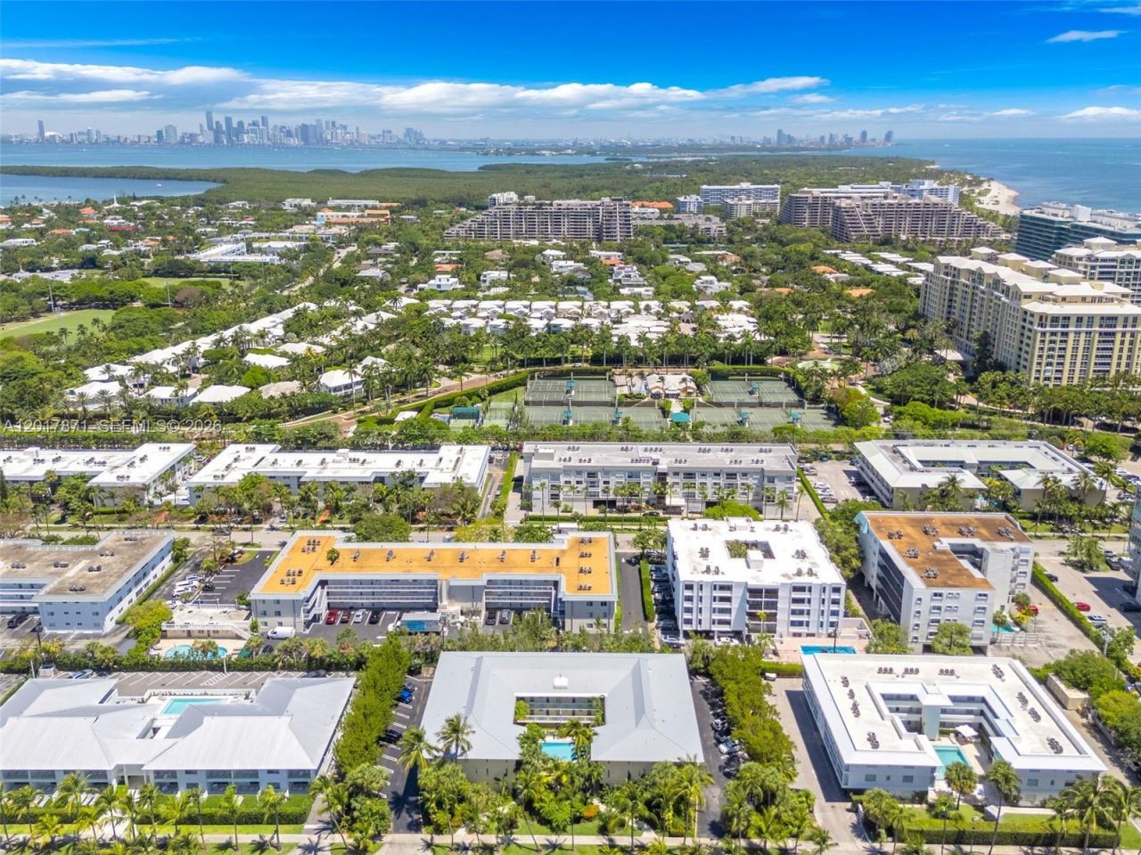 255 Sunrise Dr , Unit 207, Key Biscayne, FL 33149 Photo