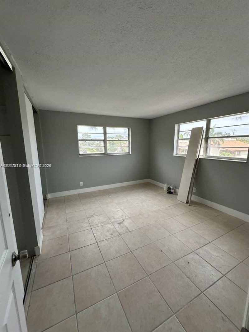 1100 NE 1st Ct , Unit 201, Hallandale Beach, FL 33009 Photo