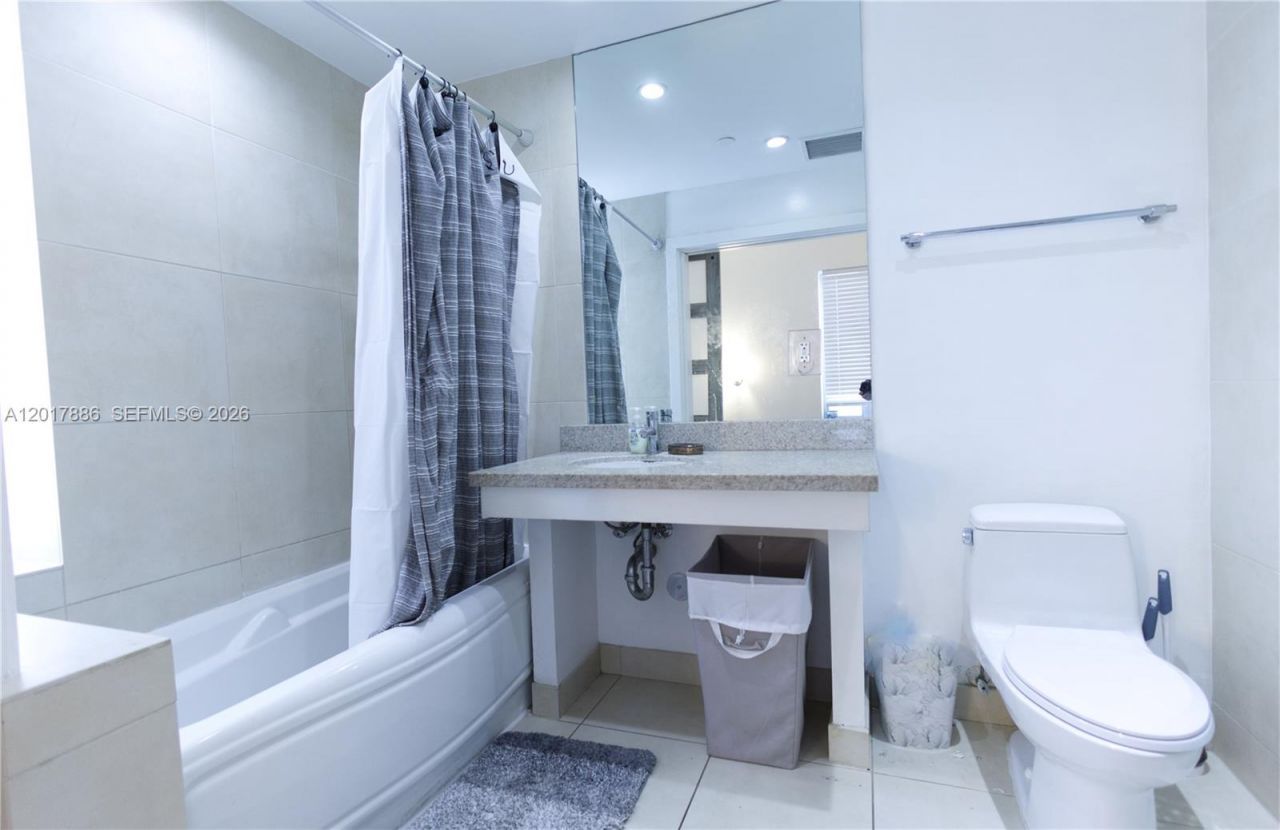 1036 Ocean Dr, Unit B308, Miami Beach, FL 33139 Photo